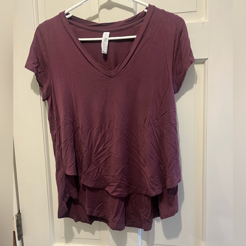 Latched Mama V-Neck Boyfriend Nursing Tee